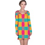 Distorted shapes in retro colors pattern nightdress