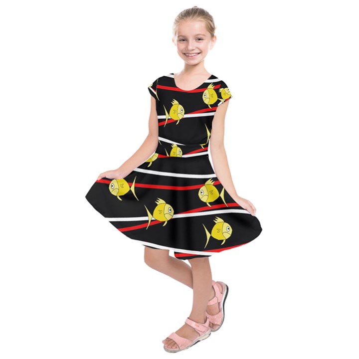 Five yellow fish Kids  Short Sleeve Dress