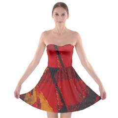 Surface Line Pattern Red Strapless Bra Top Dress by Simbadda