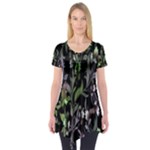 Floral Pattern Background Short Sleeve Tunic 