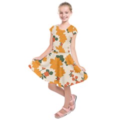Vintage Floral Wallpaper Background In Shades Of Orange Kids  Short Sleeve Dress
