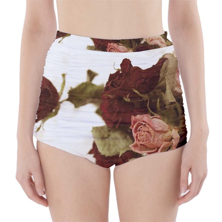 Shabby 1814373 960 720 High-Waisted Bikini Bottoms