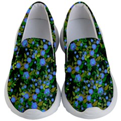 Blue Luminescent Roses Kid s Lightweight Slip Ons by snowwhitegirl