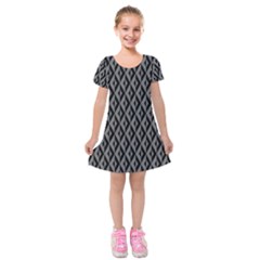 B/w Abstract Pattern 2 Kids  Short Sleeve Velvet Dress by JadehawksAnD