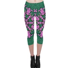 The Most Uniqe Flower Star In Ornate Glitter Capri Leggings  by pepitasart