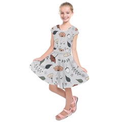 Grey Toned Pattern Kids  Short Sleeve Dress by Sudhe