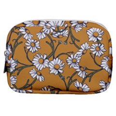 Daisy Make Up Pouch (small)