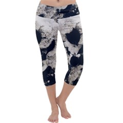 High Contrast Black And White Snowballs Capri Yoga Leggings