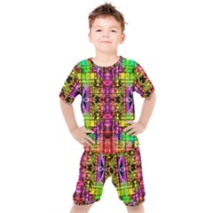 Ml-c-4-7 Kids  Tee And Shorts Set by ArtworkByPatrick