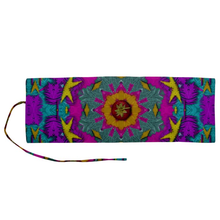 Fern  Mandala  In Strawberry Decorative Style Roll Up Canvas Pencil Holder (M)