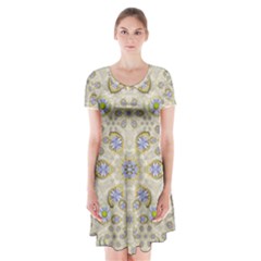 A Gift With Flowers And Bubble Wrap Short Sleeve V-neck Flare Dress