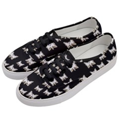 Bats In The Night Ornate Women s Classic Low Top Sneakers