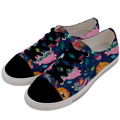 Funny Animal Christmas Pattern Men s Low Top Canvas Sneakers by Vaneshart