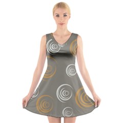 Rounder Vi V-neck Sleeveless Dress by anthromahe