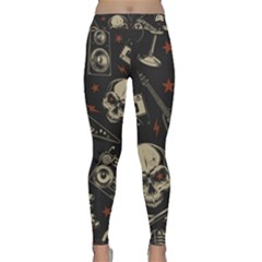 Grunge Seamless Pattern With Skulls Classic Yoga Leggings by Amaryn4rt