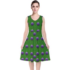 Power To The Big Flowers Festive V-neck Midi Sleeveless Dress 