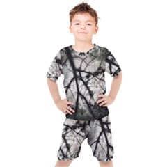 Closing In  Kids  Tee And Shorts Set by MRNStudios