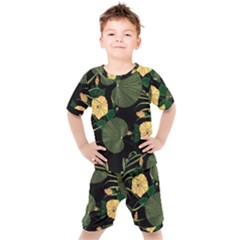 Tropical Vintage Yellow Hibiscus Floral Green Leaves Seamless Pattern Black Background  Kids  Tee And Shorts Set by Sobalvarro