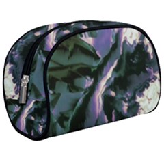 Abstract Wannabe Make Up Case (medium) by MRNStudios