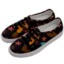 Flower Leaves Background Floral Men s Classic Low Top Sneakers View2