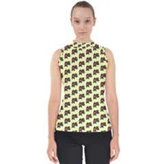 Guarana Fruit Small Mock Neck Shell Top by ConteMonfrey