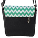 Chevron Pattern Gifts Flap Closure Messenger Bag (S) View1