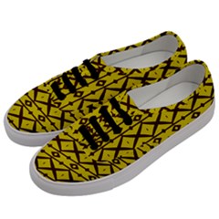 Pattern 16 Men s Classic Low Top Sneakers by GardenOfOphir