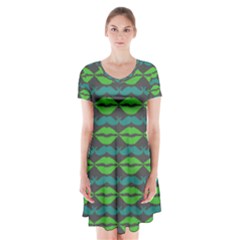 Pattern 179 Short Sleeve V-neck Flare Dress