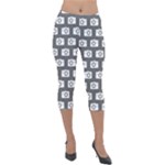 Modern Chic Vector Camera Illustration Pattern Lightweight Velour Capri Leggings 