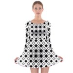 Square-diagonal-pattern-monochrome Long Sleeve Skater Dress