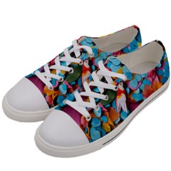 Confetti Tropical Ocean Themed Background Abstract Men s Low Top Canvas Sneakers by Ravend