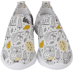 Doodle-seamless-pattern-with-autumn-elements Kids  Slip On Sneakers by Salman4z