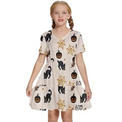 Cat Halloween Pattern Kids  Short Sleeve Tiered Mini Dress by Ndabl3x