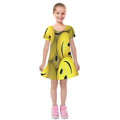 Emoji, Colour, Faces, Smile, Wallpaper Kids  Short Sleeve Velvet Dress by nateshop