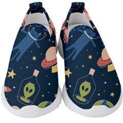 Seamless Pattern With Funny Alien Cat Galaxy Kids  Slip On Sneakers by Ndabl3x