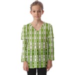 Christmas Green Tree Background Kids  V Neck Casual Top