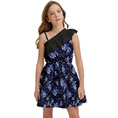 Stylized Floral Intricate Pattern Design Black Backgrond Kids  One Shoulder Party Dress by dflcprintsclothing
