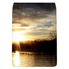 Setting Sun At Lake Flap Covers (l)  by trendistuff