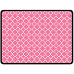 Soft pink quatrefoil pattern Fleece Blanket (Large)