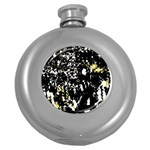 Little bit of yellow Round Hip Flask (5 oz)