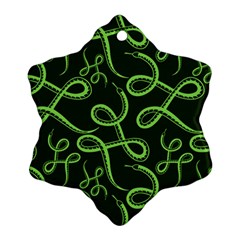 Snakes Seamless Pattern Ornament (snowflake)